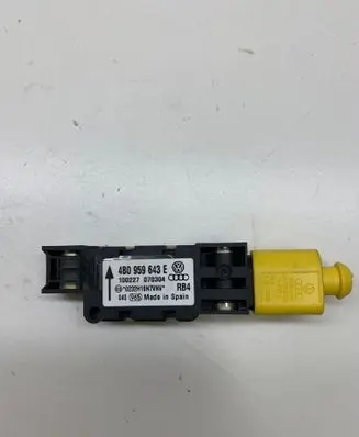 Audi A6 S6 C5 4B Airbag deployment crash/impact sensor 4B0959643E 100227 070304