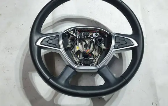 Dacia Duster II Steering wheel 484005258R 31330199989JB
