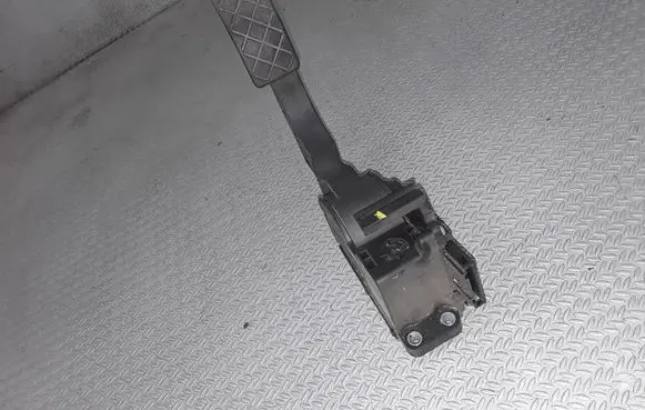 Skoda Fabia Mk2 (5J) Accelerator throttle pedal 0280755063