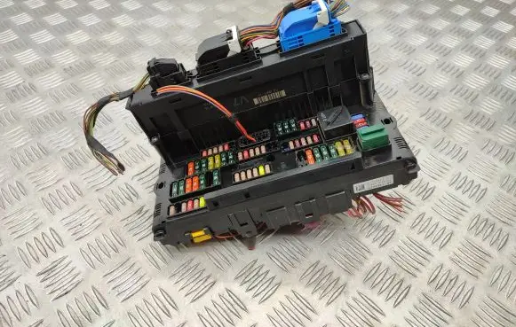 BMW 5 F10 F11 Fuse box set 923442101 9234421