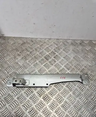 Volvo S60 Fender mounting bracket 31468233