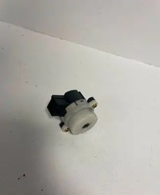 Volvo S60 Ignition lock contact 8645228