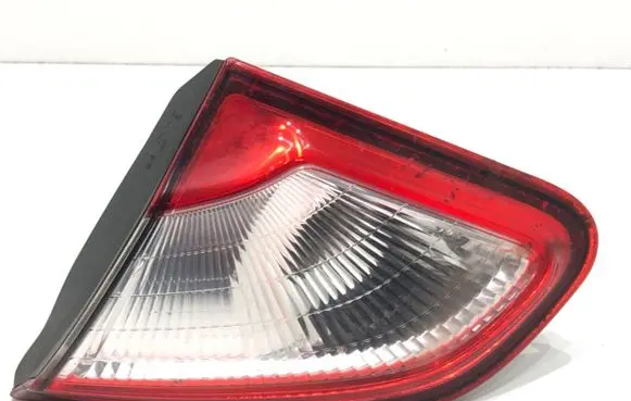 Nissan Qashqai Rear/tail lights B26550BR01A