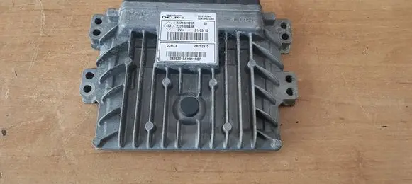 Renault Megane III Engine control unit/module 237100120R