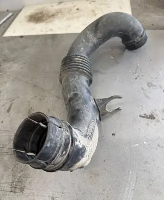 Renault Master III Air intake duct part 165550972r