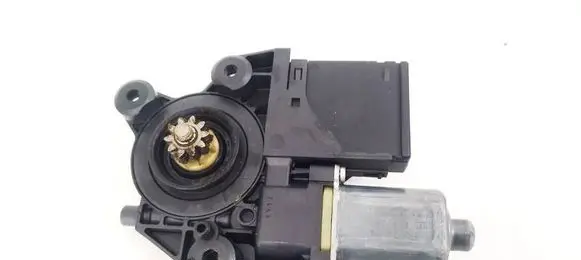 Renault Megane III Front door window regulator motor 807301396R 912462200