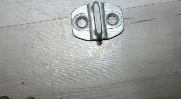 Fiat Freemont Front door lock loop/hook striker 