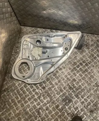 Mercedes-Benz C W204 Rear window lifting mechanism without motor A2047600834 2047600834
