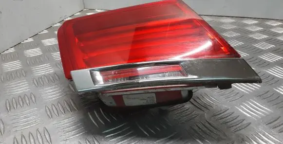 BMW 7 F01 F02 F03 F04 Tailgate rear/tail lights 7182205