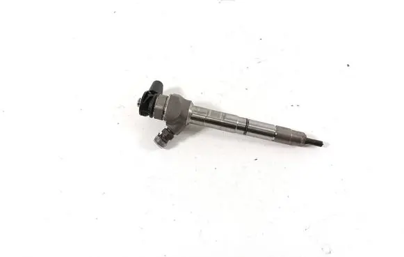 Fuel injector