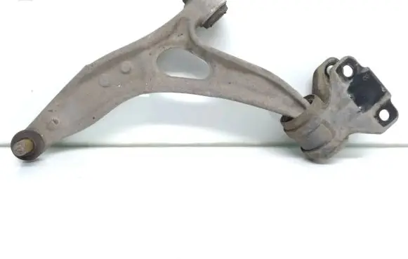 Ford Focus Front lower control arm/wishbone Av613a424pa Av613a626fa