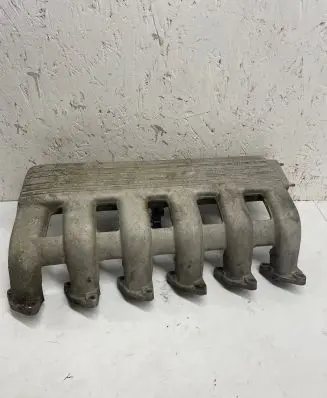 BMW 5 E34 Intake manifold 1563752073 22450279