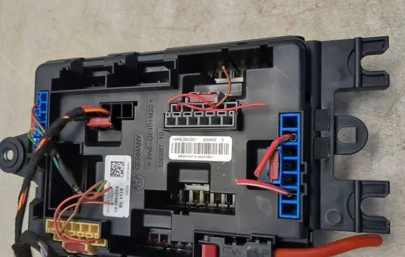 BMW 1 F20 F21 Fuse box set 19446000001 9337880