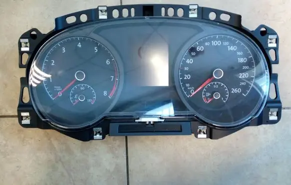 Volkswagen Golf VII Speedometer (instrument cluster) 5G0920861 NE69792