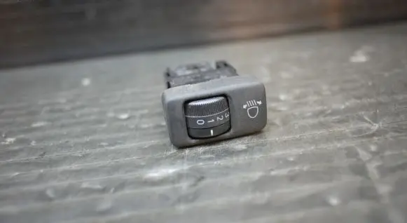 Lexus IS 220D-250-350 Headlight level height control switch