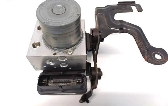 Land Rover Range Rover Velar ABS Pump J8A2-14F447-ED