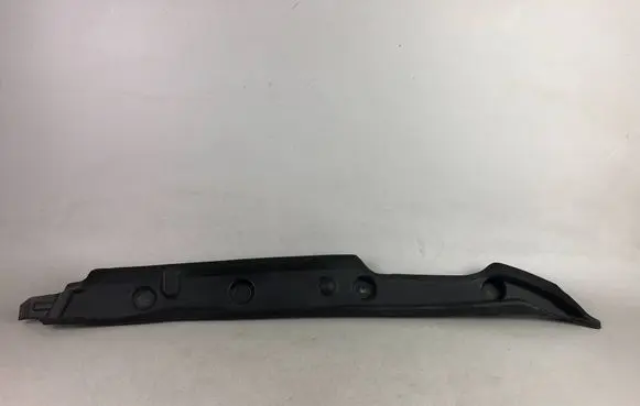 Audi e-tron Fender end trim 4KE821111