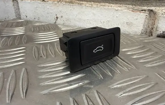 Audi Q5 SQ5 8R Tailgate/boot open switch button 4G0959831A