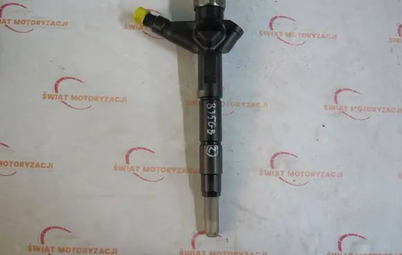 Nissan Pathfinder R51 Fuel injector 16600-EC00B