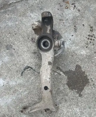 Volkswagen PASSAT B5.5 Front wheel hub
