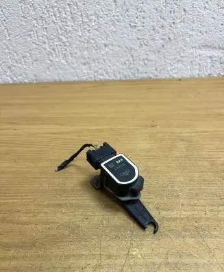 BMW X5 E70 Air suspension front height level sensor 6853754 F2712
