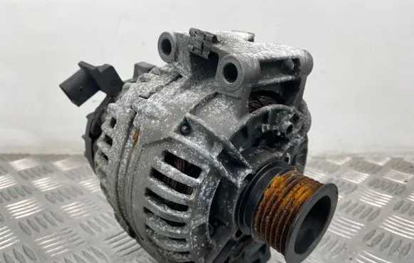 Mercedes-Benz C W204 Generator/alternator A2721540002 0124525055