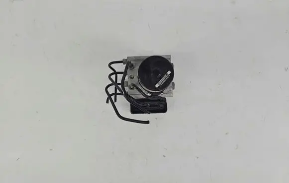 Ford Focus ABS Pump 3m512m110ja
