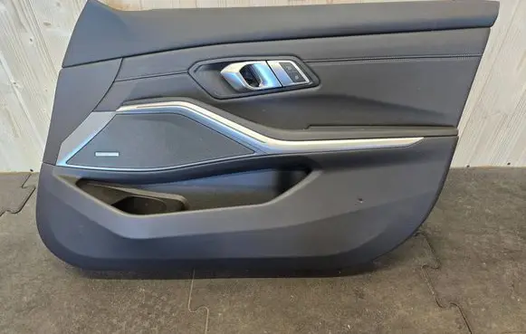 BMW 3 G20 G21 Front door card panel trim 