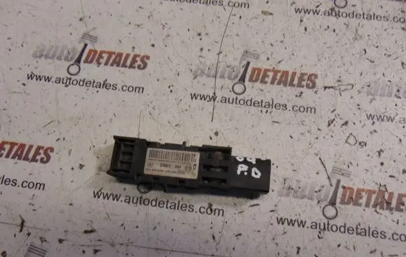 Mercedes-Benz S W220 Airbag deployment crash/impact sensor A0028200826