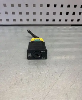 Volkswagen Caddy Passenger airbag on/off switch 1K0919237C