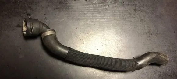 BMW 1 E81 E87 Engine coolant pipe/hose 6928591