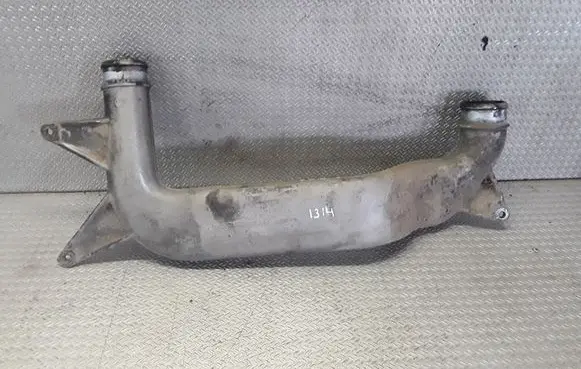 Mercedes-Benz Vito Viano W638 Intercooler hose/pipe 6385280709