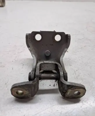 Mercedes-Benz ML W163 Front door upper hinge