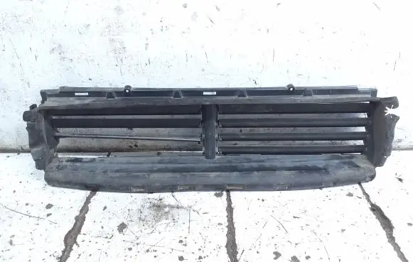Polestar 2 Intercooler air guide/duct channel AEL50 2012100703 A24051103312