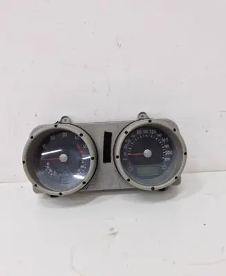 Volkswagen Polo Speedometer (instrument cluster) 6N0920804M 03370524 351232000