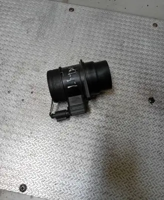 Volkswagen Golf VI Mass air flow meter 03L906461 024010085 5WK97023
