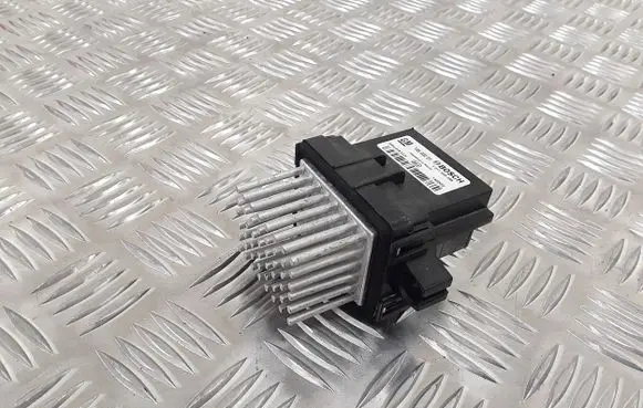 Opel Zafira C Other relay 13503201