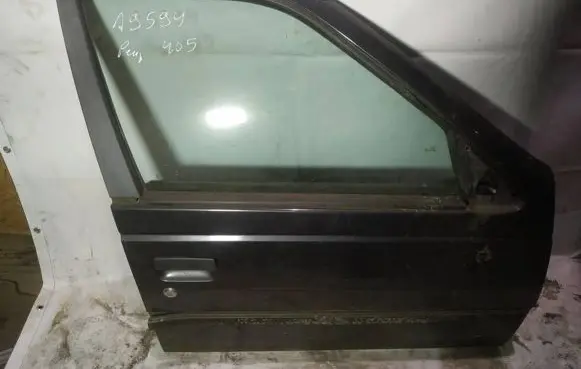 Peugeot 405 Front door pilkos