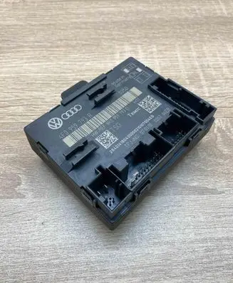 Audi Q7 4L Door control unit/module 4F0959793R 8K0959793D