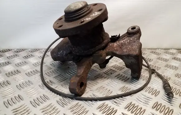 Iveco Daily 35 - 40.10 Front wheel hub spindle knuckle
