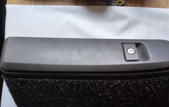 Volkswagen Transporter - Caravelle T4 Glove box lid/cover 7D1867131 701867131