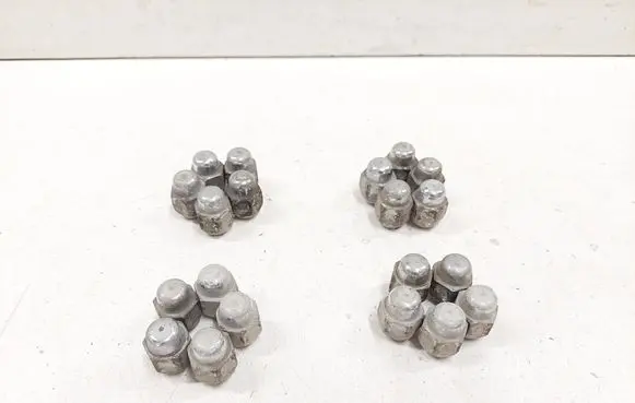 Hyundai i40 Nuts/bolts 