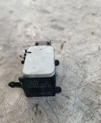 Hyundai Santa Fe Airbag deployment crash/impact sensor 9592028000