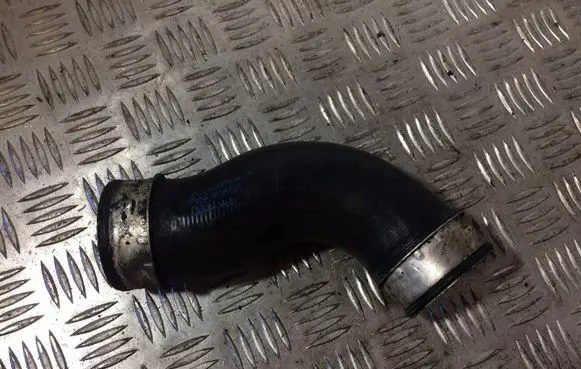 Volkswagen PASSAT B6 Intercooler hose/pipe 1K0145838D