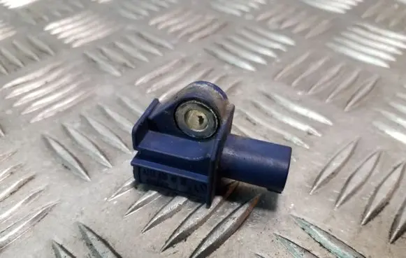 Mercedes-Benz E W212 Airbag deployment crash/impact sensor A2128204926 5WK43872