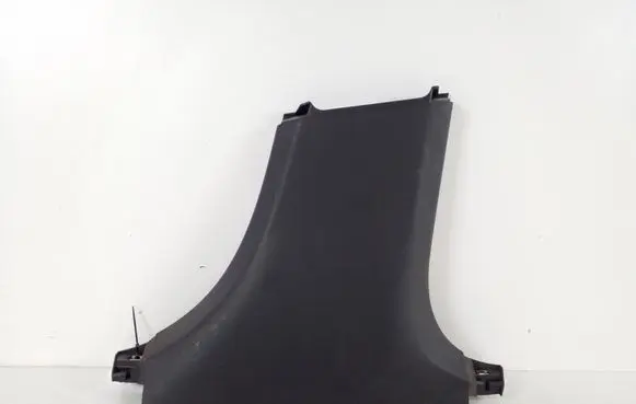 (B) pillar trim (bottom)