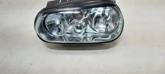 Volkswagen Golf IV Headlight/headlamp
