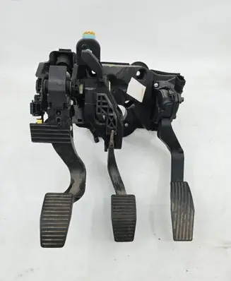 Jeep Compass Pedal assembly 2583340005
