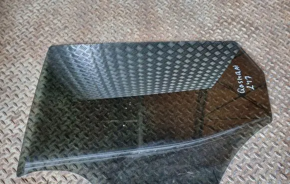 Nissan Qashqai Rear door window glass