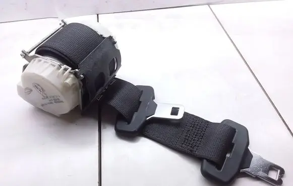 Opel Meriva B Middle seatbelt (rear) 33035173 34083026B